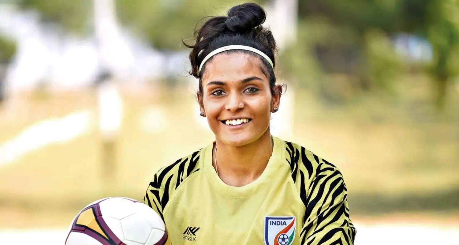 https://www.salarnews.in/public/uploads/images/newsimages/maannewsimage08092025_002041_Aditi Chauhan Women's Football.webp